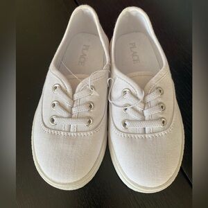 NWT Children’s Place white slip one - toddler size 10